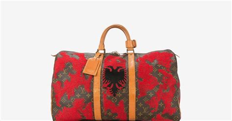 The history of the Louis Vuitton bag with the Albanian